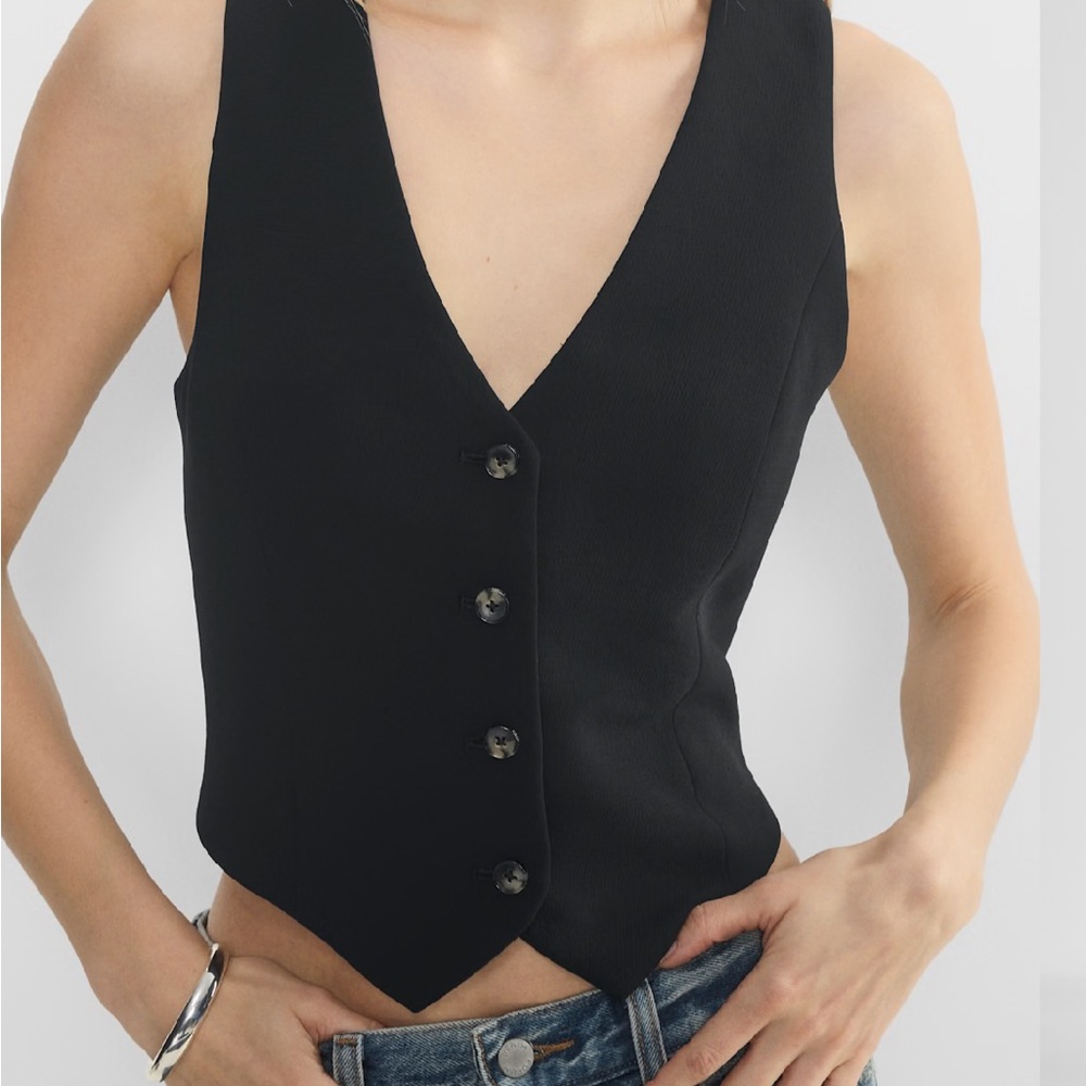 Aritzia NWT Black Vest Top